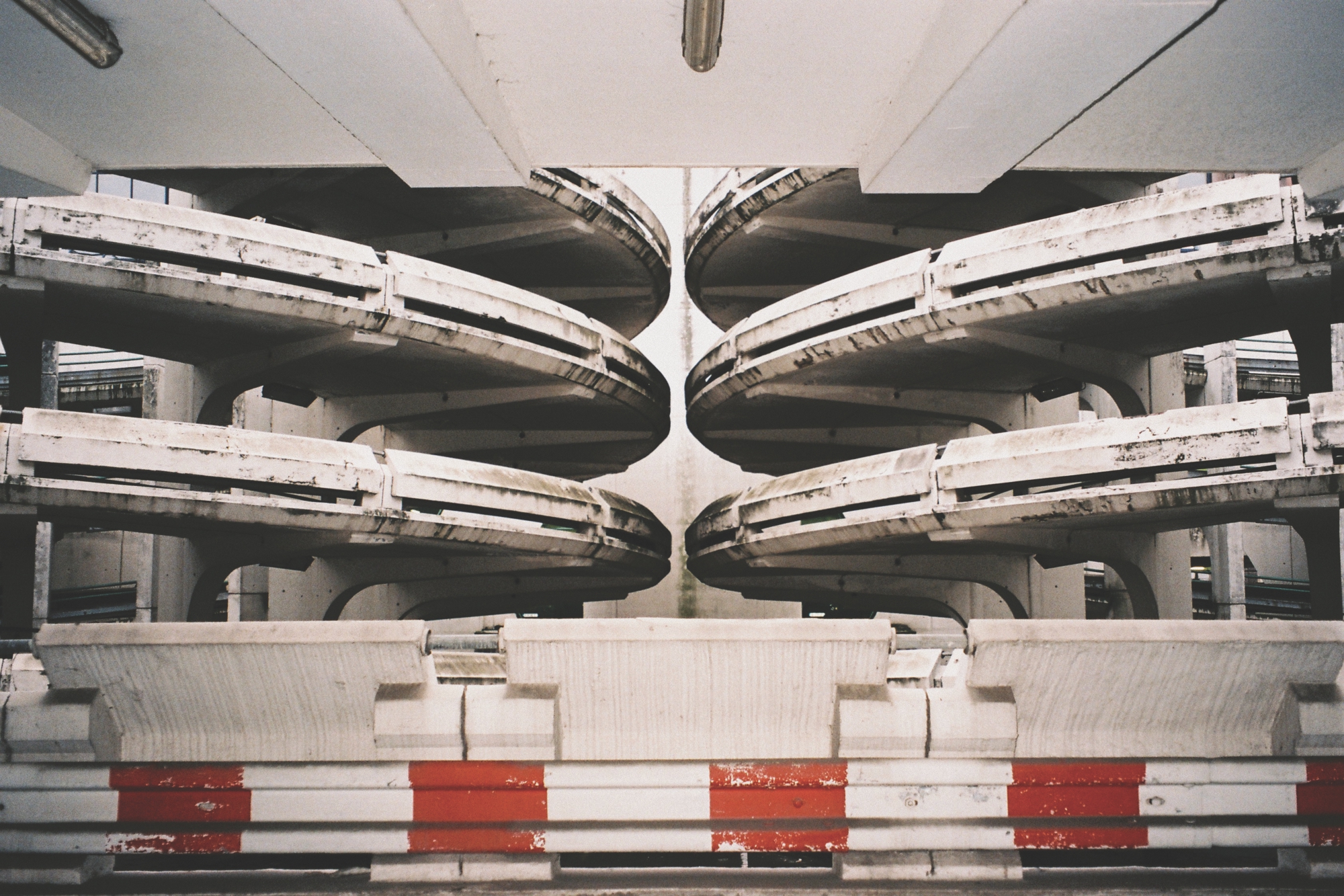 1547817991540-F1000032