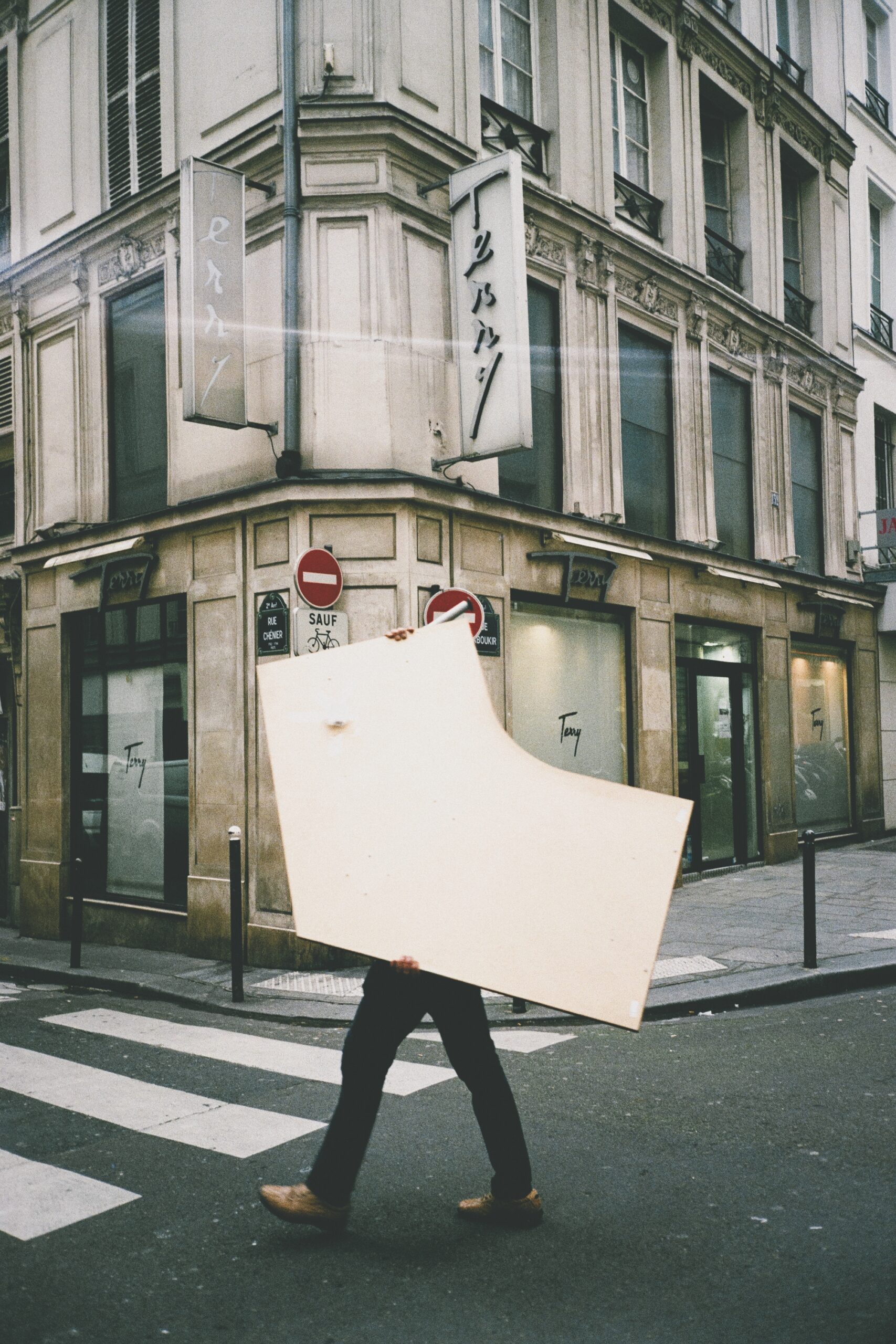 1547820188225-010062270008