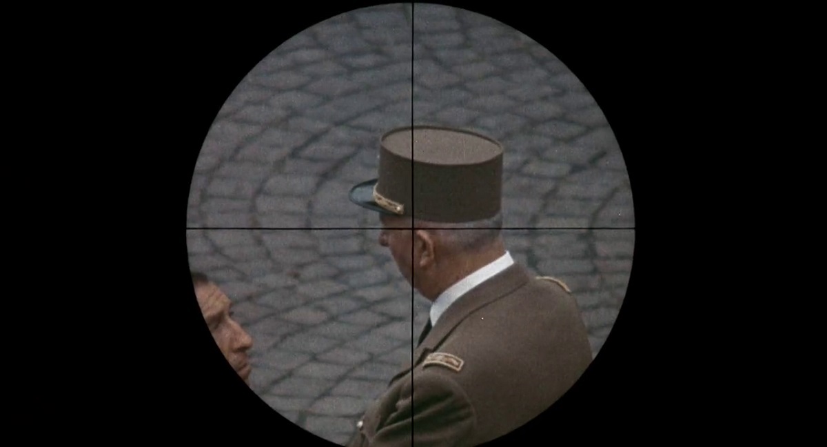 1548707637135-18-O-Dia-do-Chacal