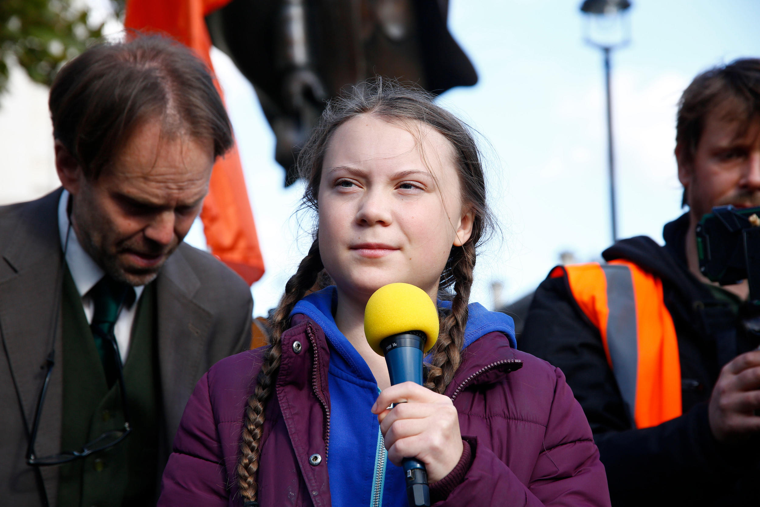 https://www.vice.com/en/article/the-climate-change-deniers-trying-to-discredit-greta-thunberg/ social preview image