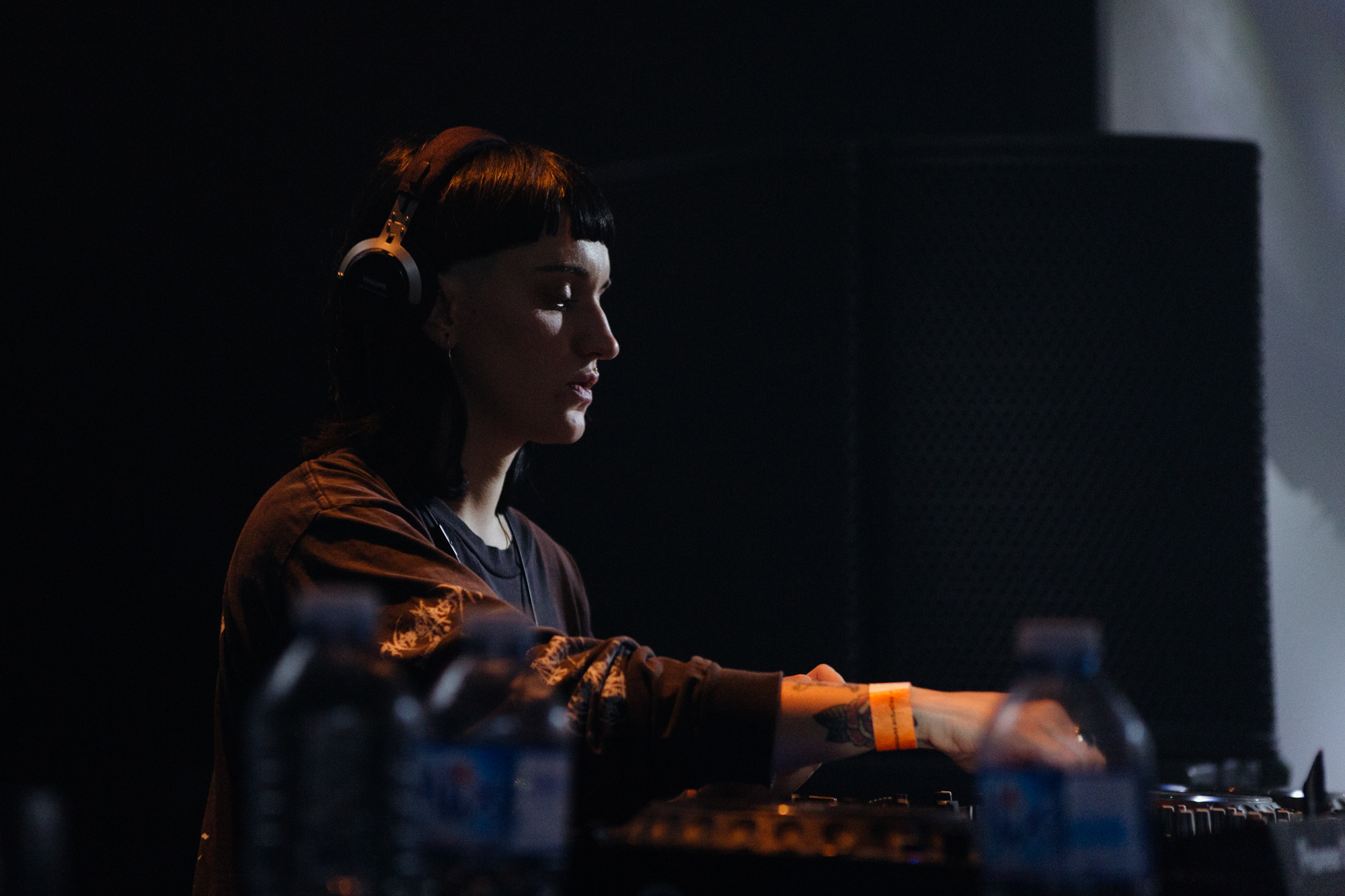 1550240831556-05_MILEYSERIOUS_00_0I3A9554