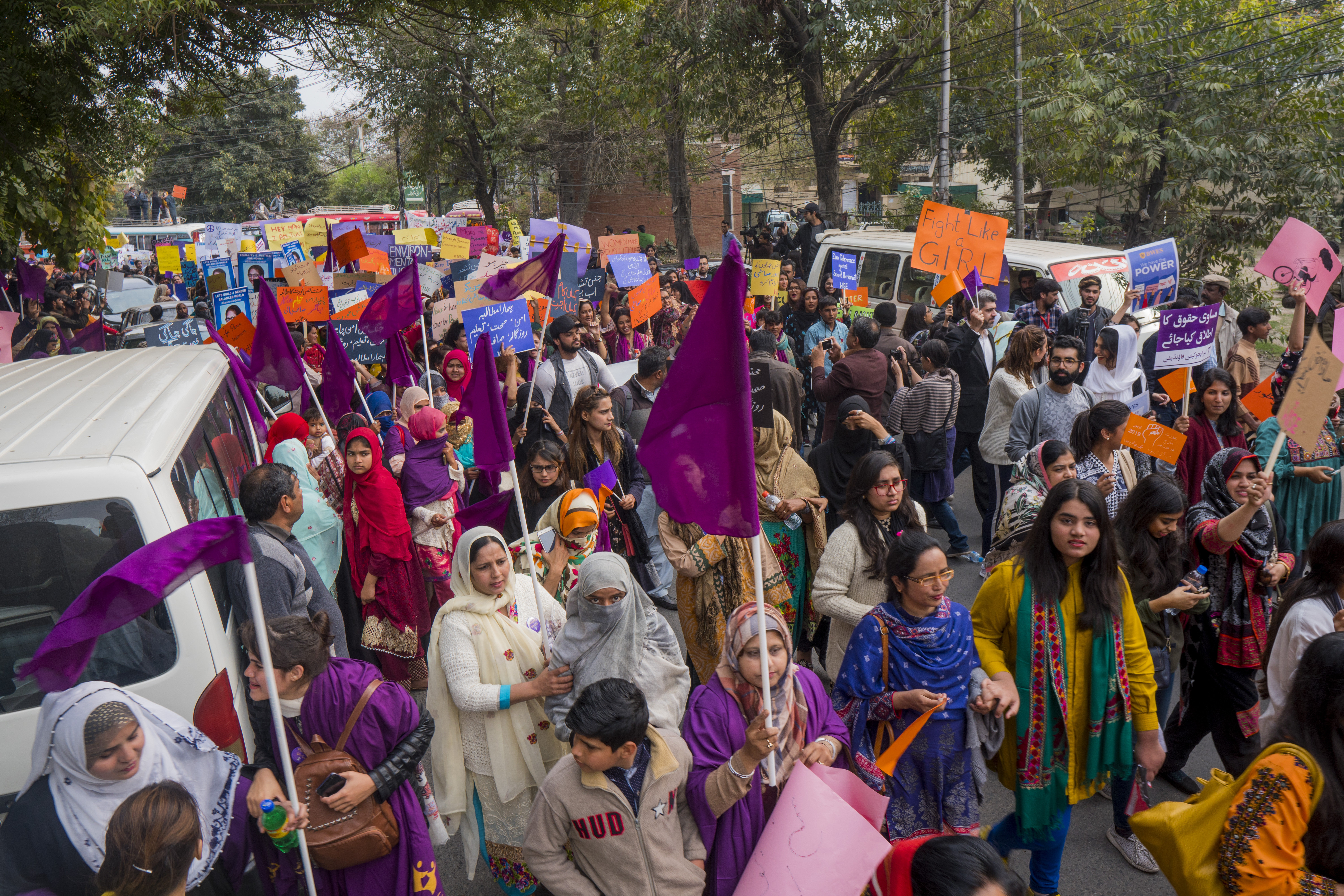 1552049799262-DSC05356