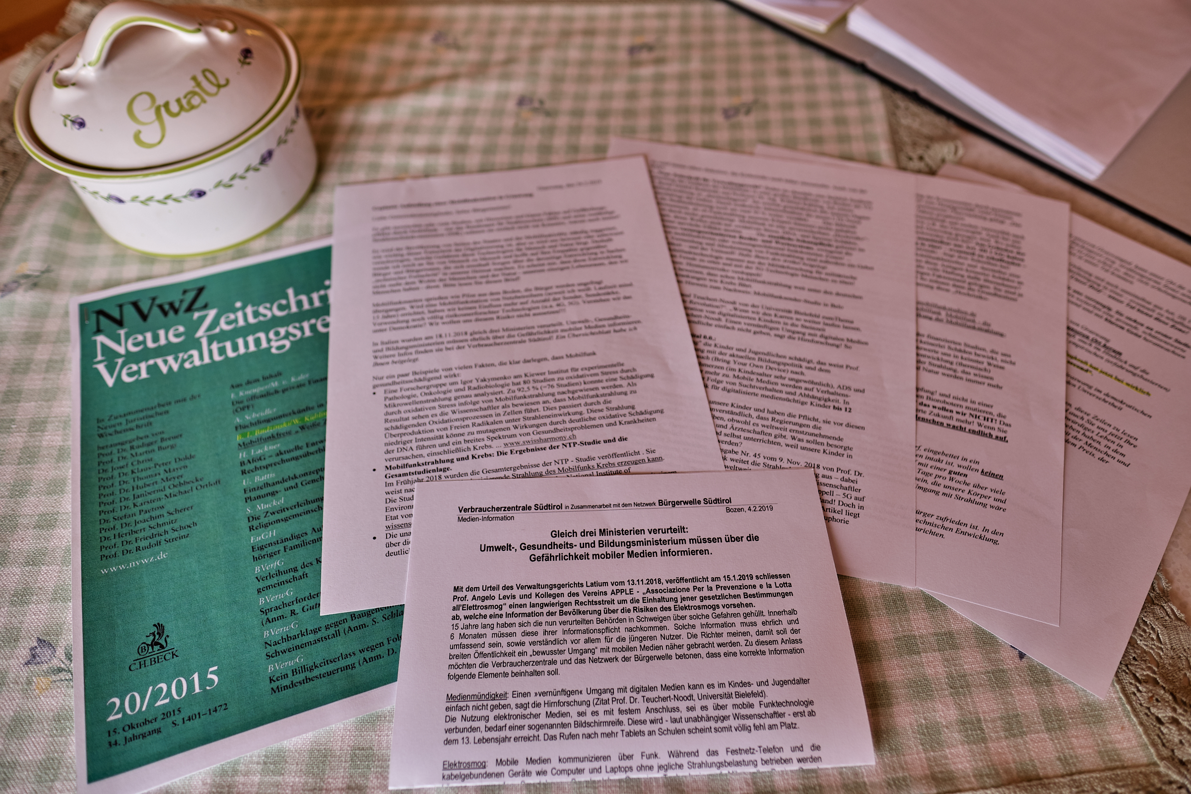 Infomaterial über Handystrahlen