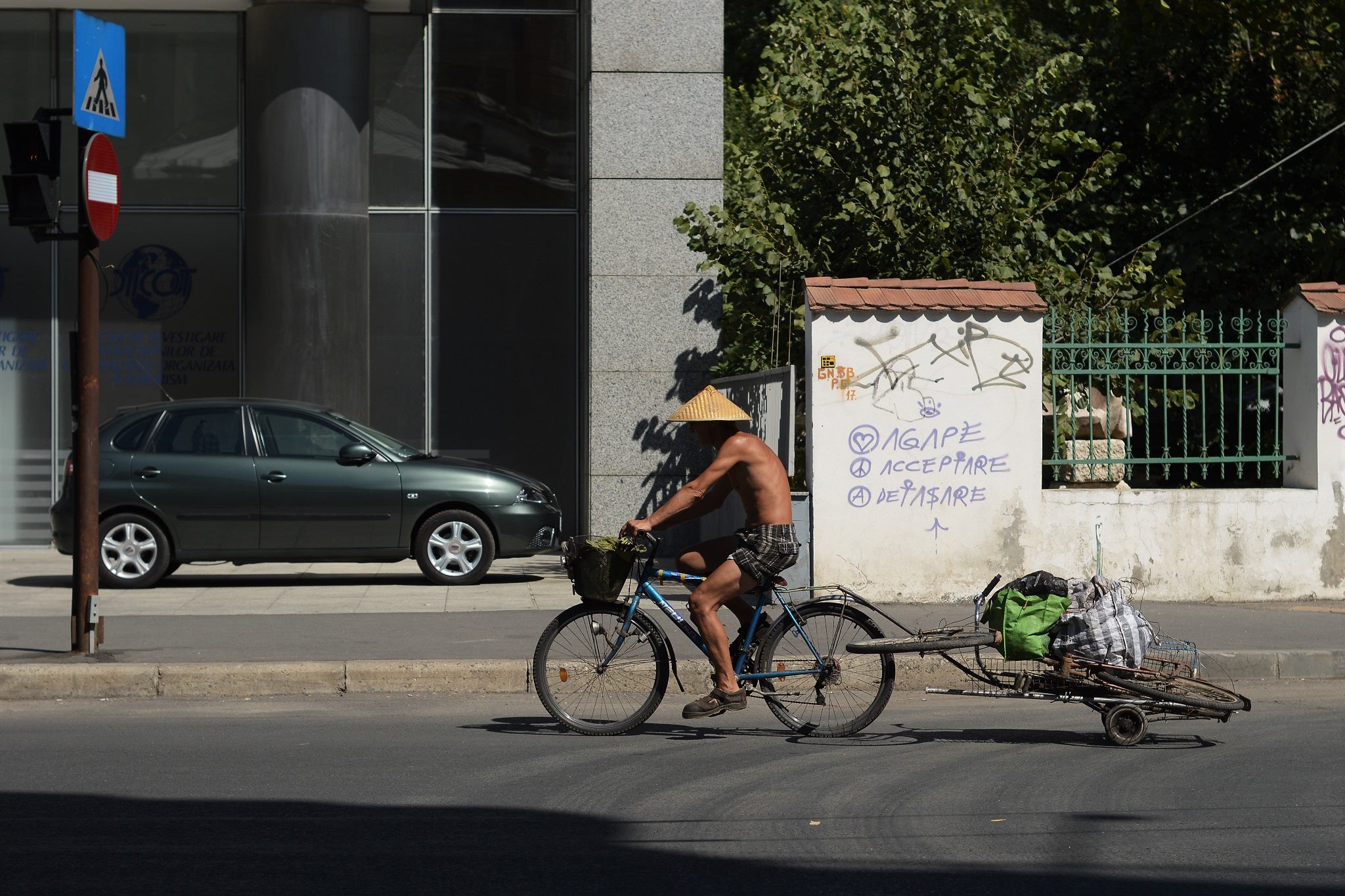 1554545771569-biciclist-romania