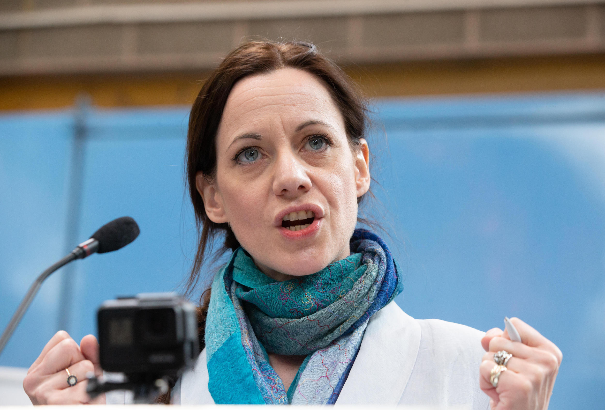 1556286260386-T43P3R