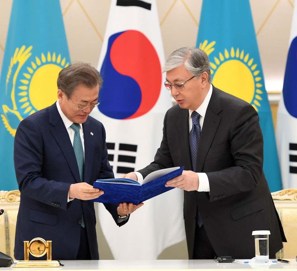 1556826802518-db13721ae02bc8ffb5730cb3dd470e43