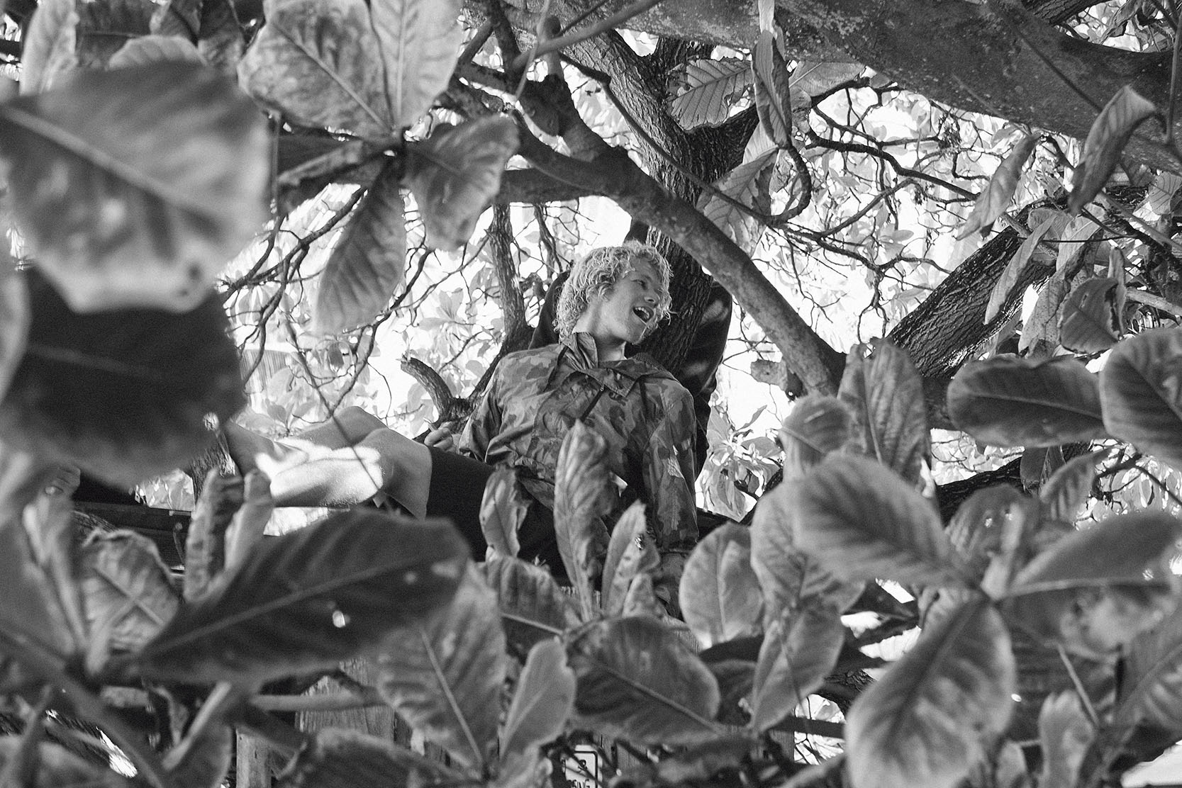 1556872702637-JOHN_JOHN_FLORENCE