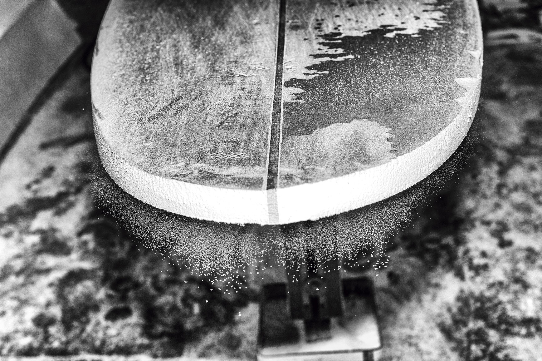 1556872922997-GUARUJA_SURFBOARD