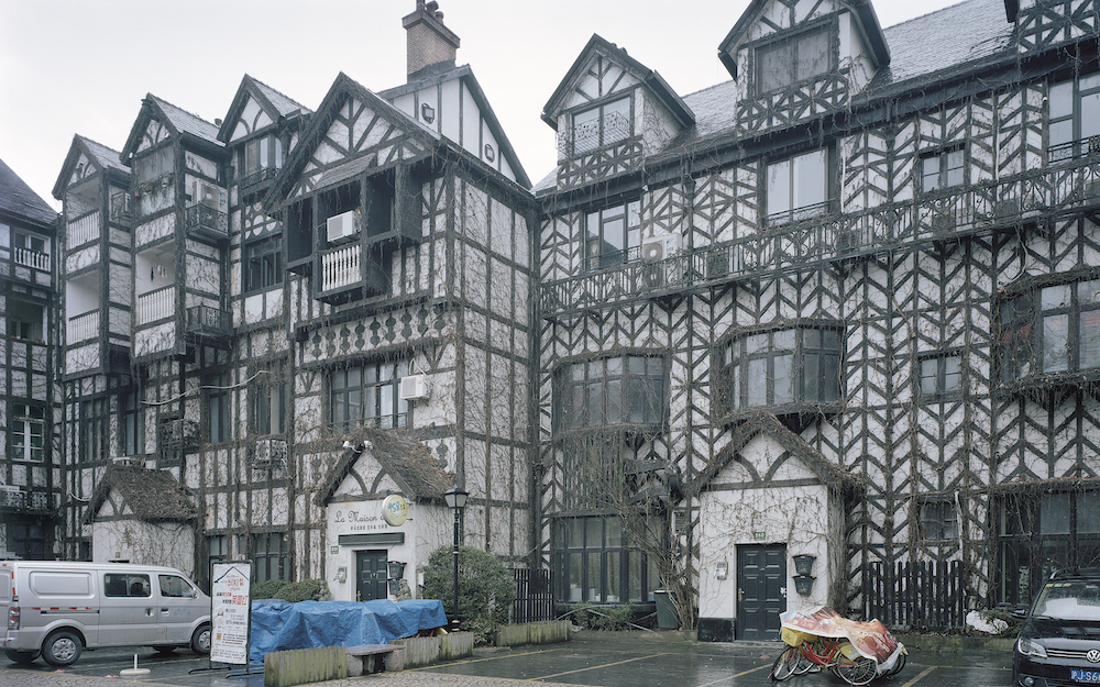 1557291678806-sailer_potemkinvillage_thamestown_china_2