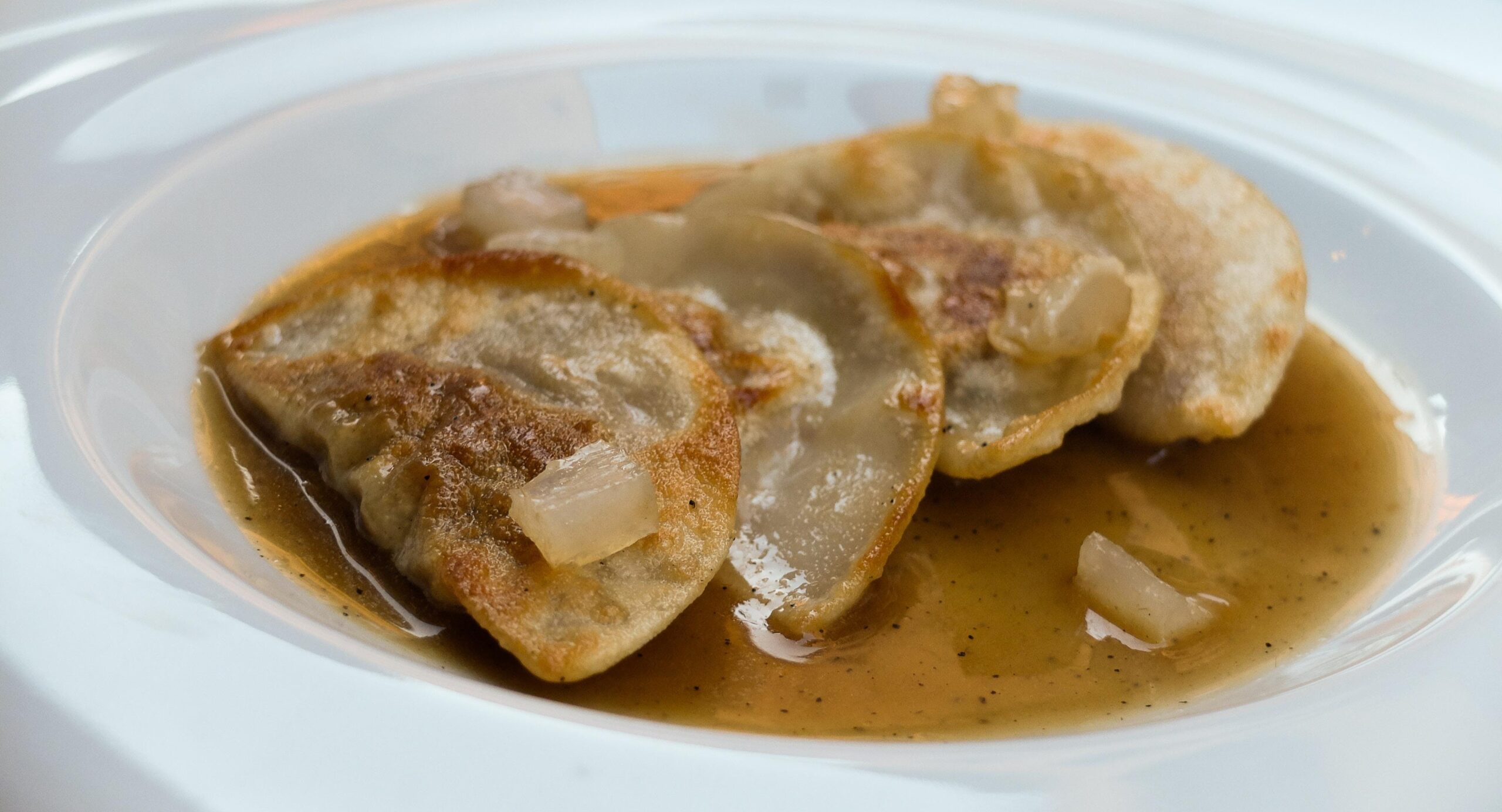 1557761236519-419174_sld