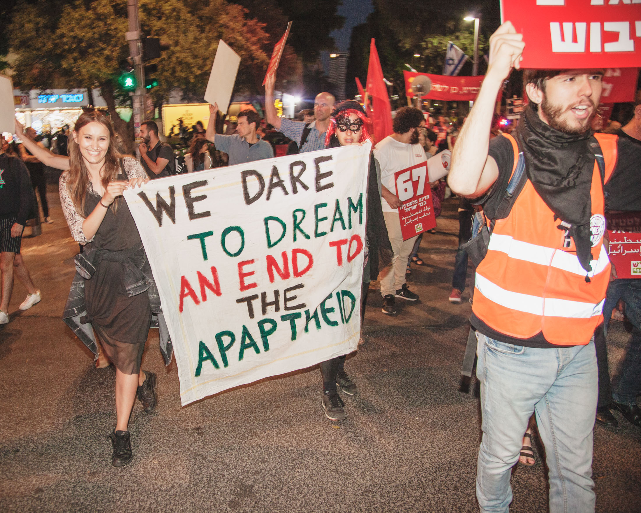 1557998539135-ChristopherBethell_MainStory-19