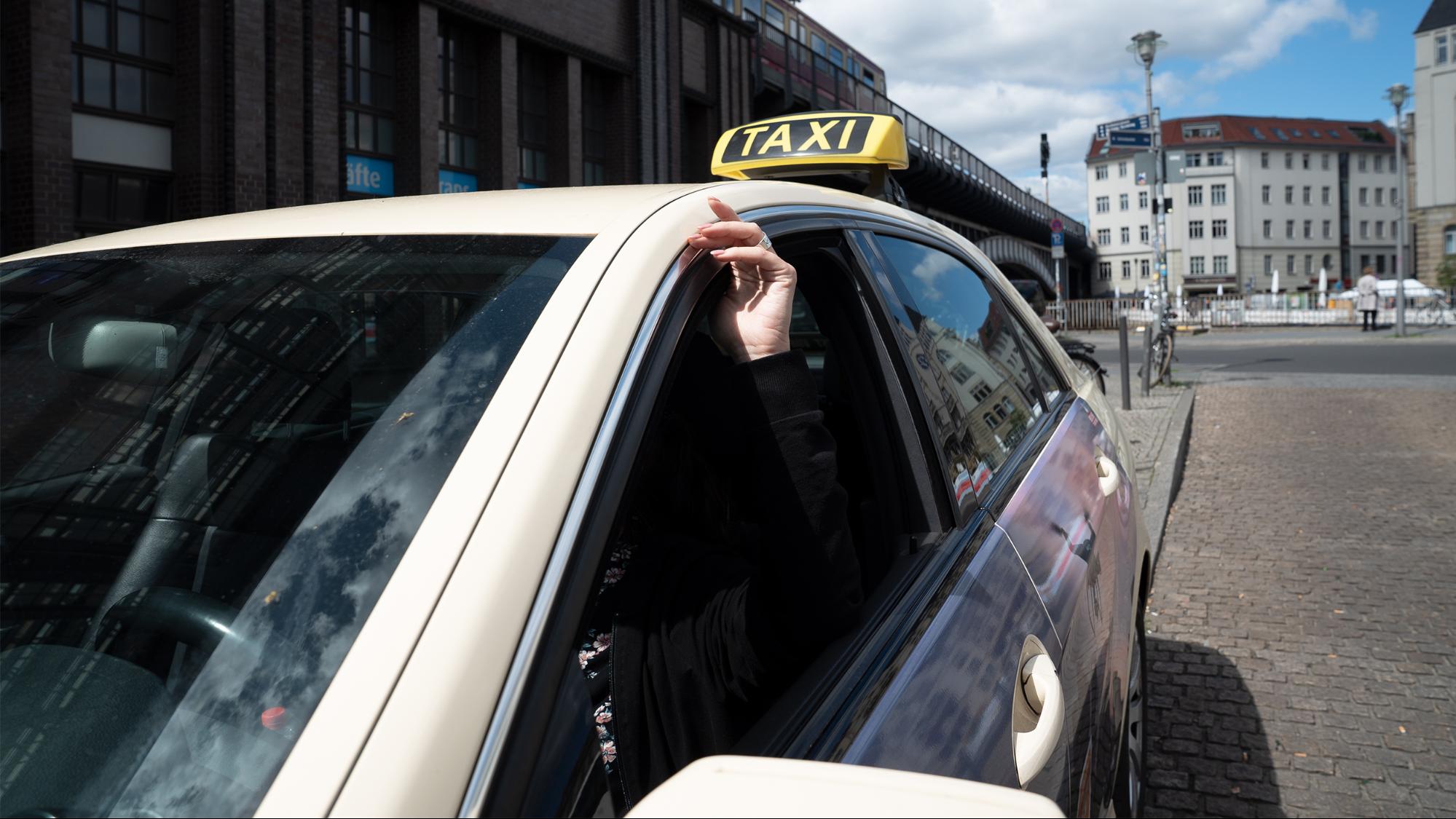 Berliner Taxifahrerin Anke