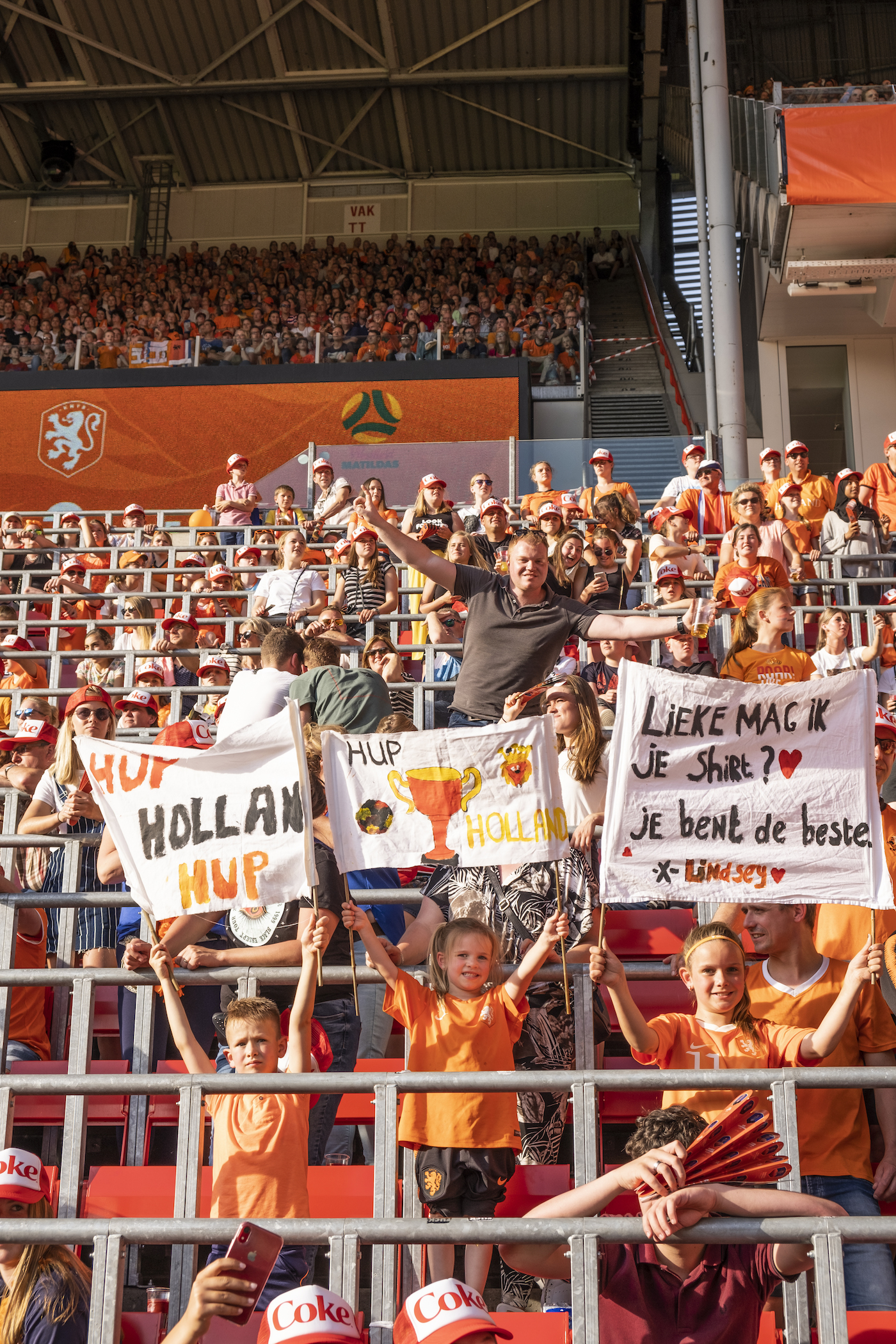 1559817366166-Vice_By_Roos_Pierson_26