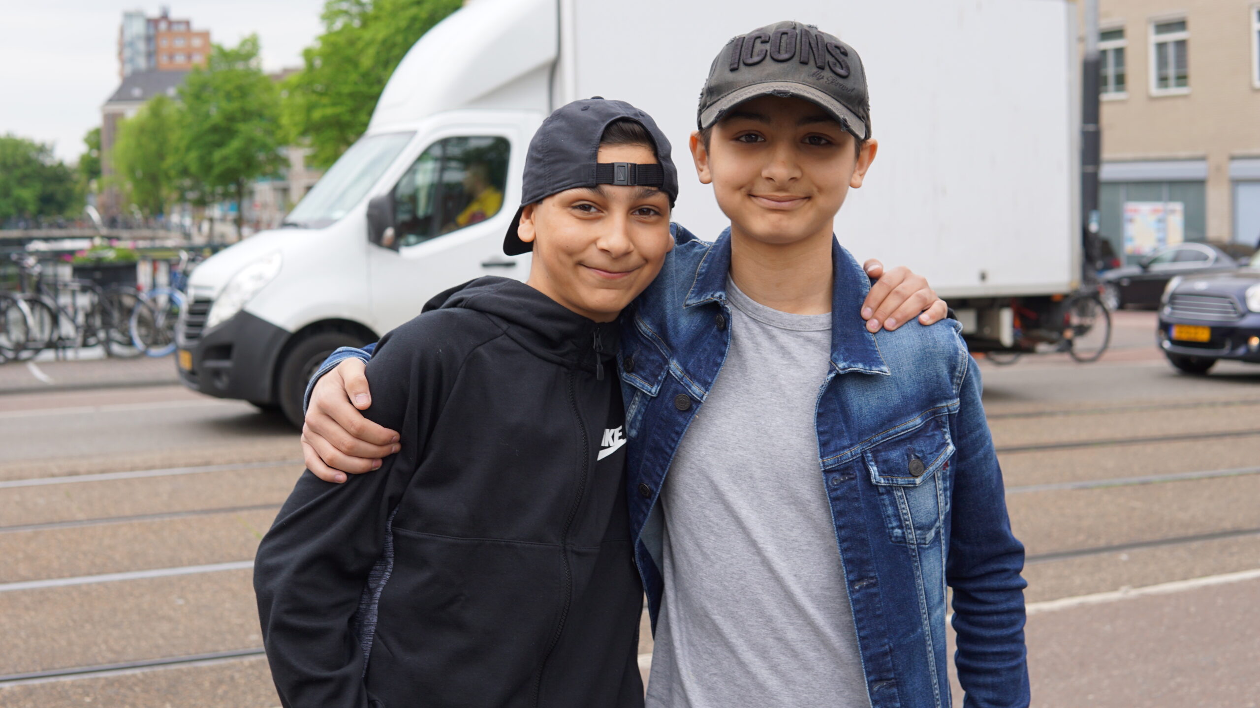 1559822902685-DSC01609