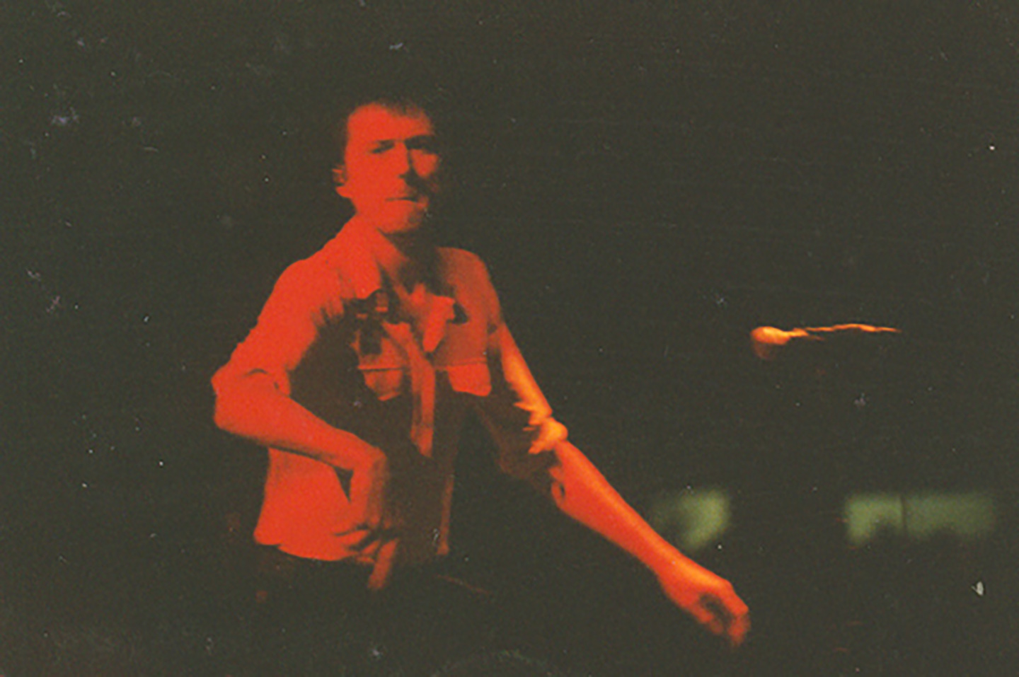 1560782347561-Suede1999