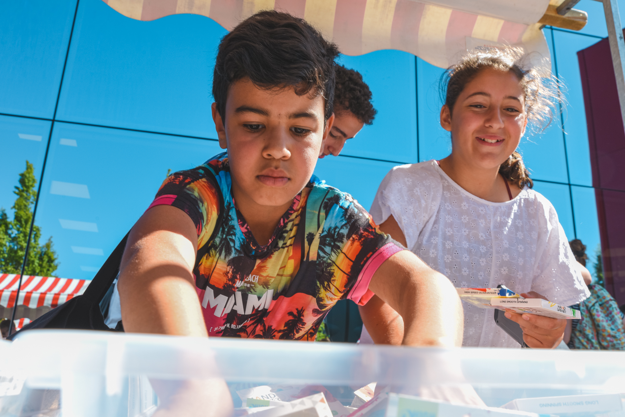 1562153085237-FIDGET-2808