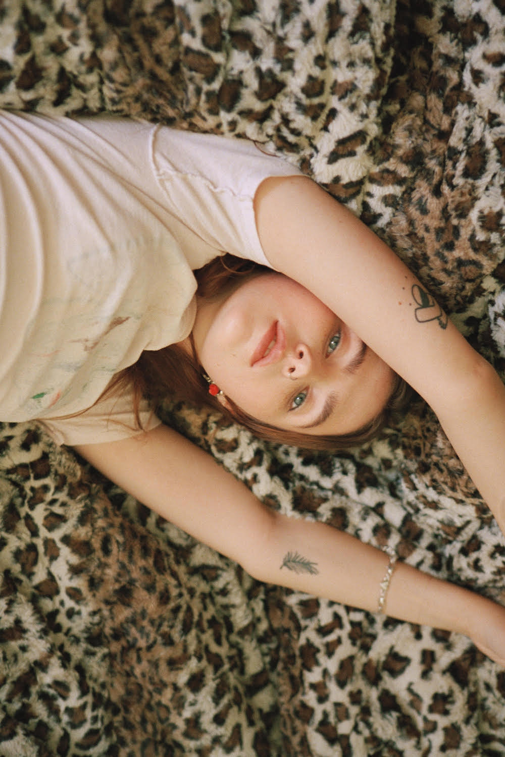 Clairo, door Hart Leshkina