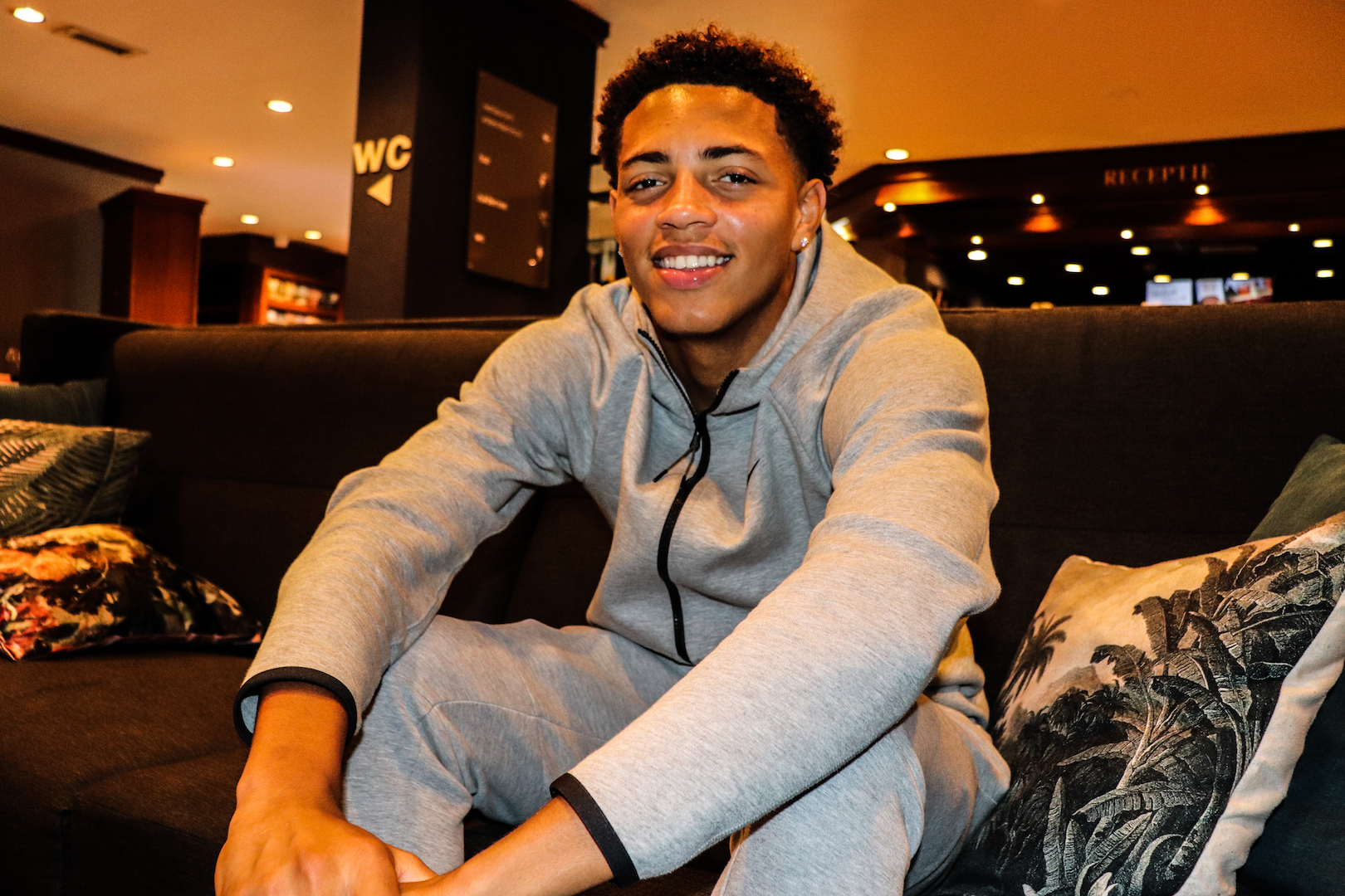 1566899960457-Darius-Johnsen-8