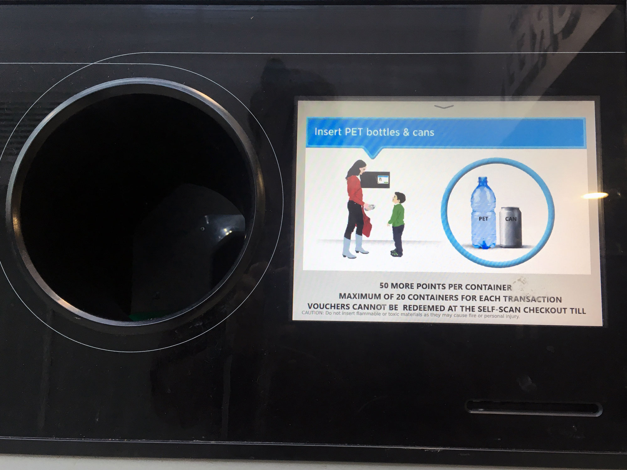 plastic-bottle-recycling-vending-machine