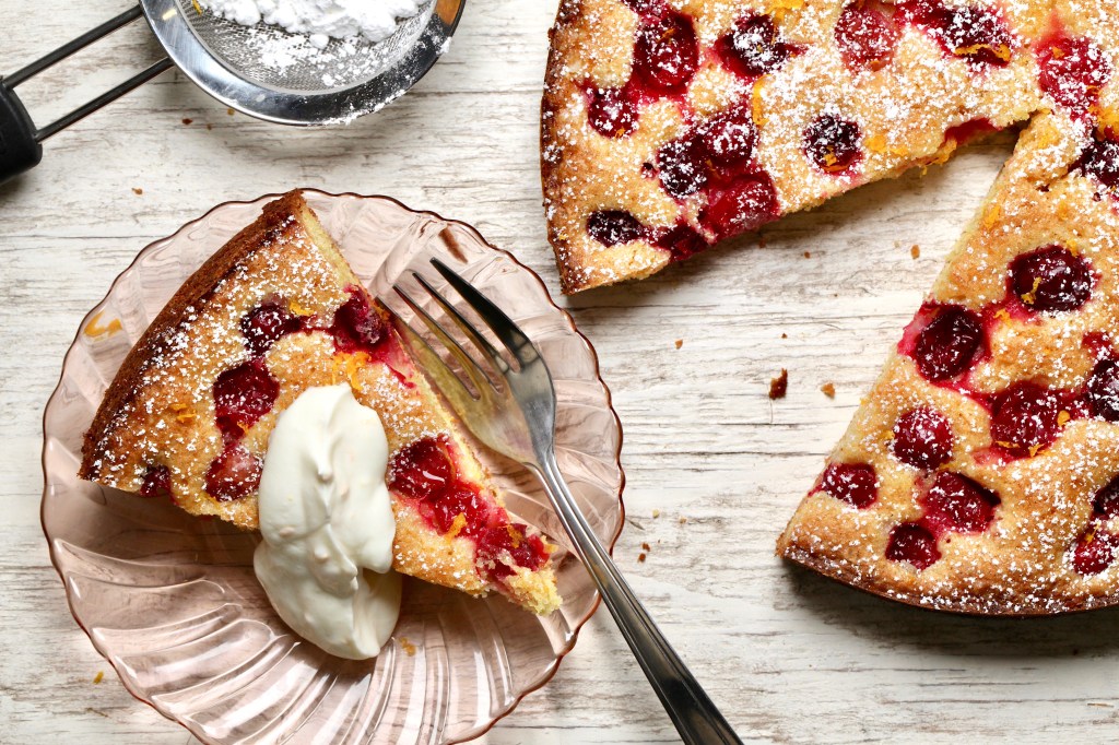 Torta di mirtilli e arancia