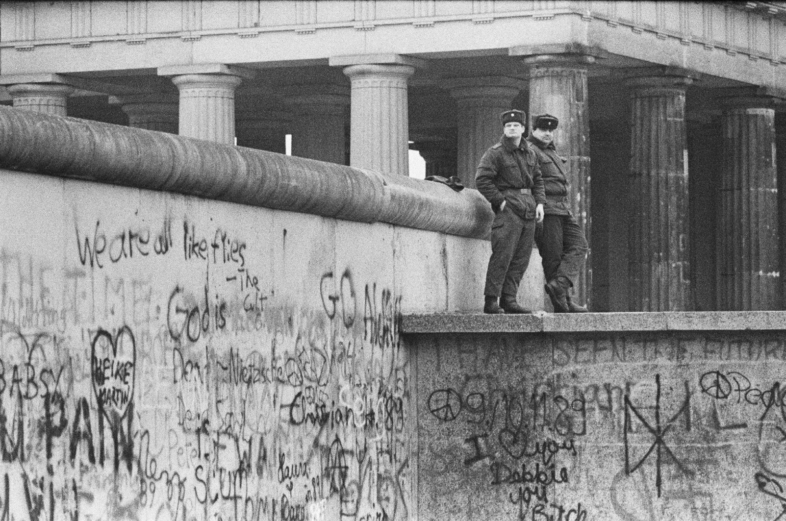 1574070160416-100091880042