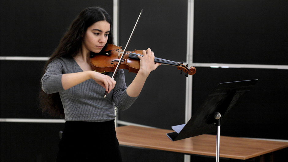 1576229204420-Lina-El-Arabi