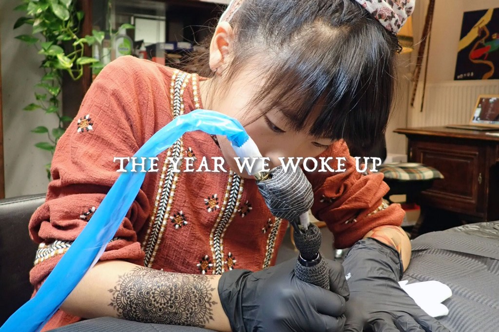 Conheça a artista japonesa de 10 anos que está deixando sua marca no mundo da tatuagem