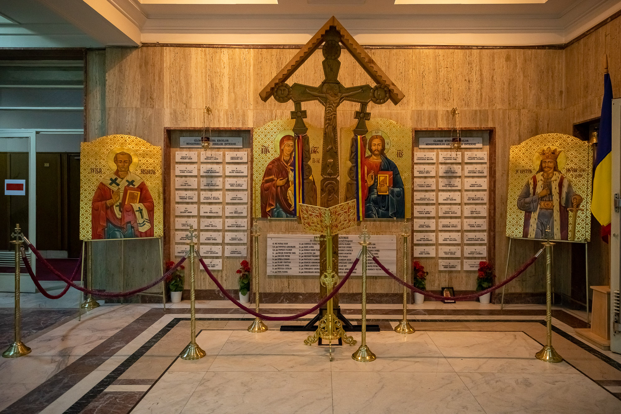 comitetul central, MAI, troita, Revolutie, Stefan cel Mare