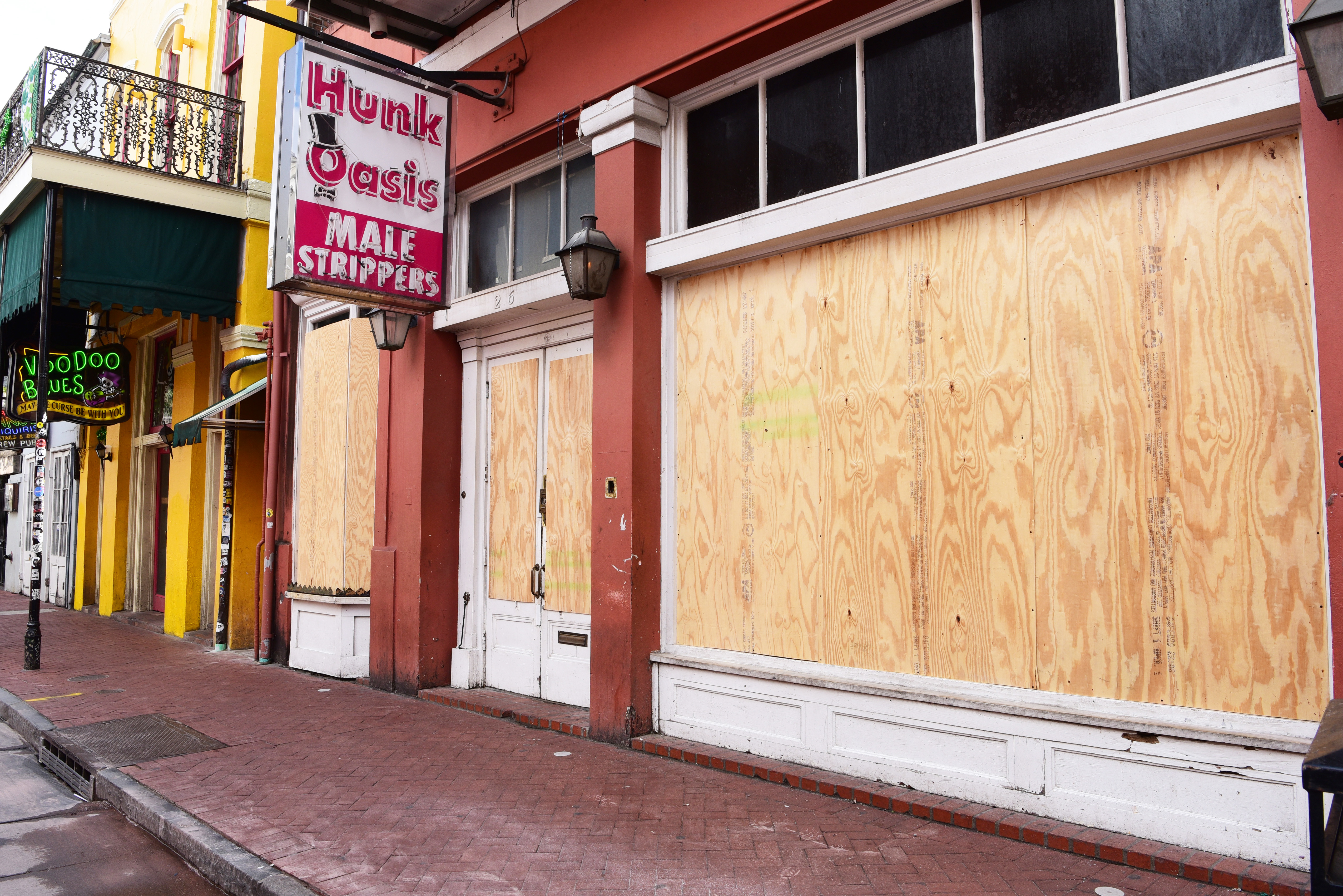 strip clubs closed on bourbon street