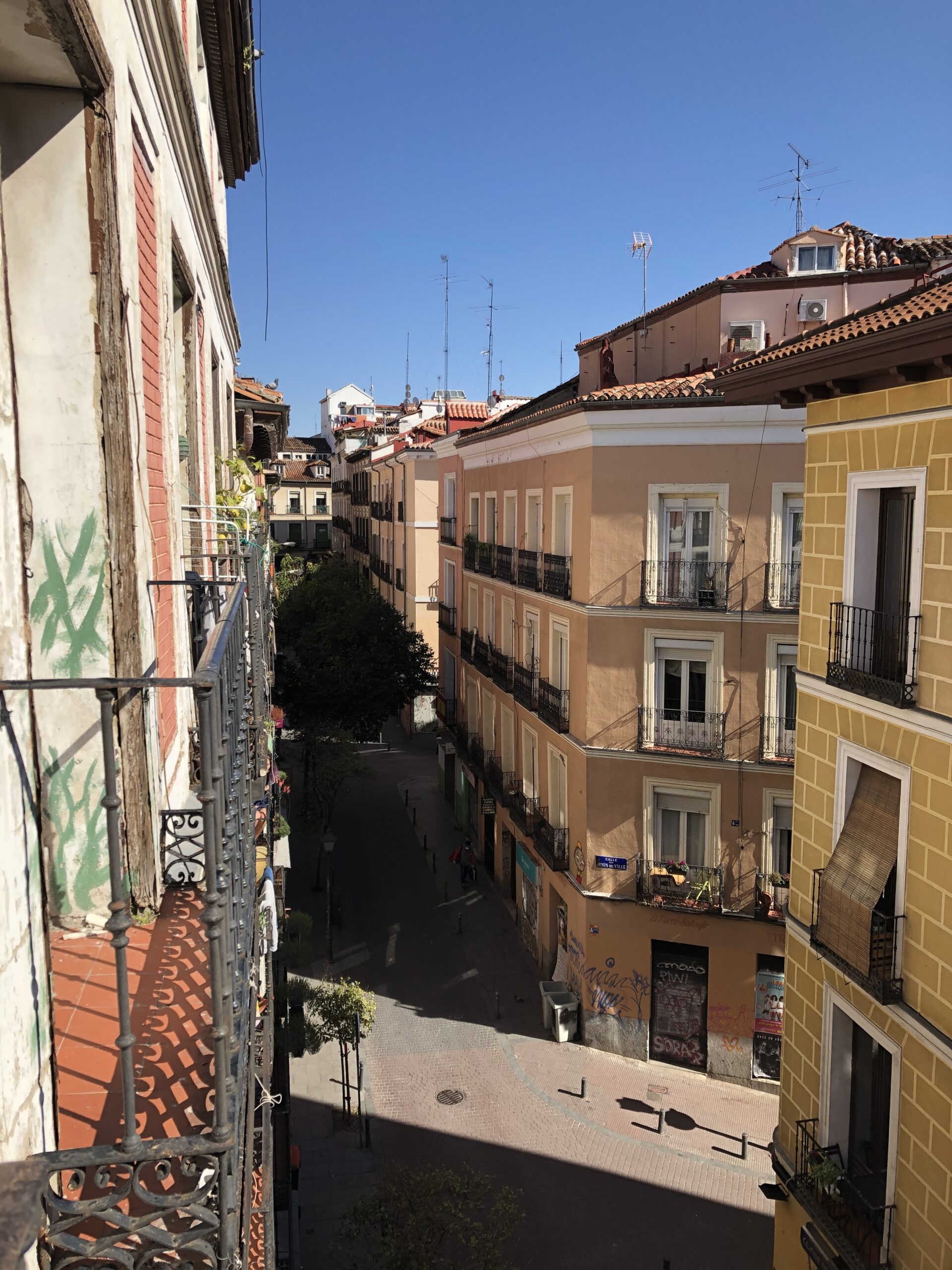 1585295129282-2020-03-27-2