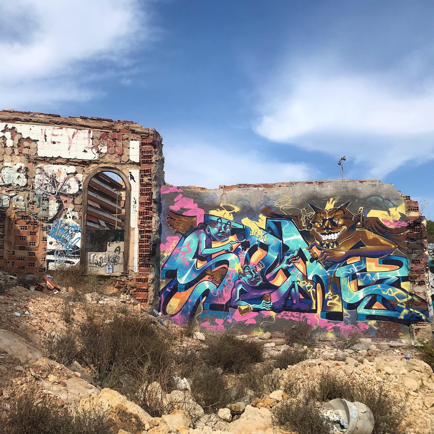 Vice Radar, On Our Radar, VICE, VICE Asia, Singapore, Song, RSCLS, Graffiti, Art, Vandalism, Caning, Caned, Corporal Punishment, Statement, Spray Paint, Art works, Paint, Arab Street, Singapore Art Scene, Balloon Font, Font, Throw Ups, Sketching, Tra