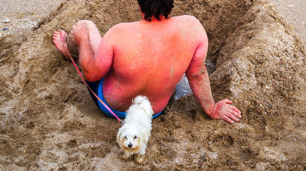 vama veche litoral romania mare fotografie chris suspect proiect old customs barbat caine