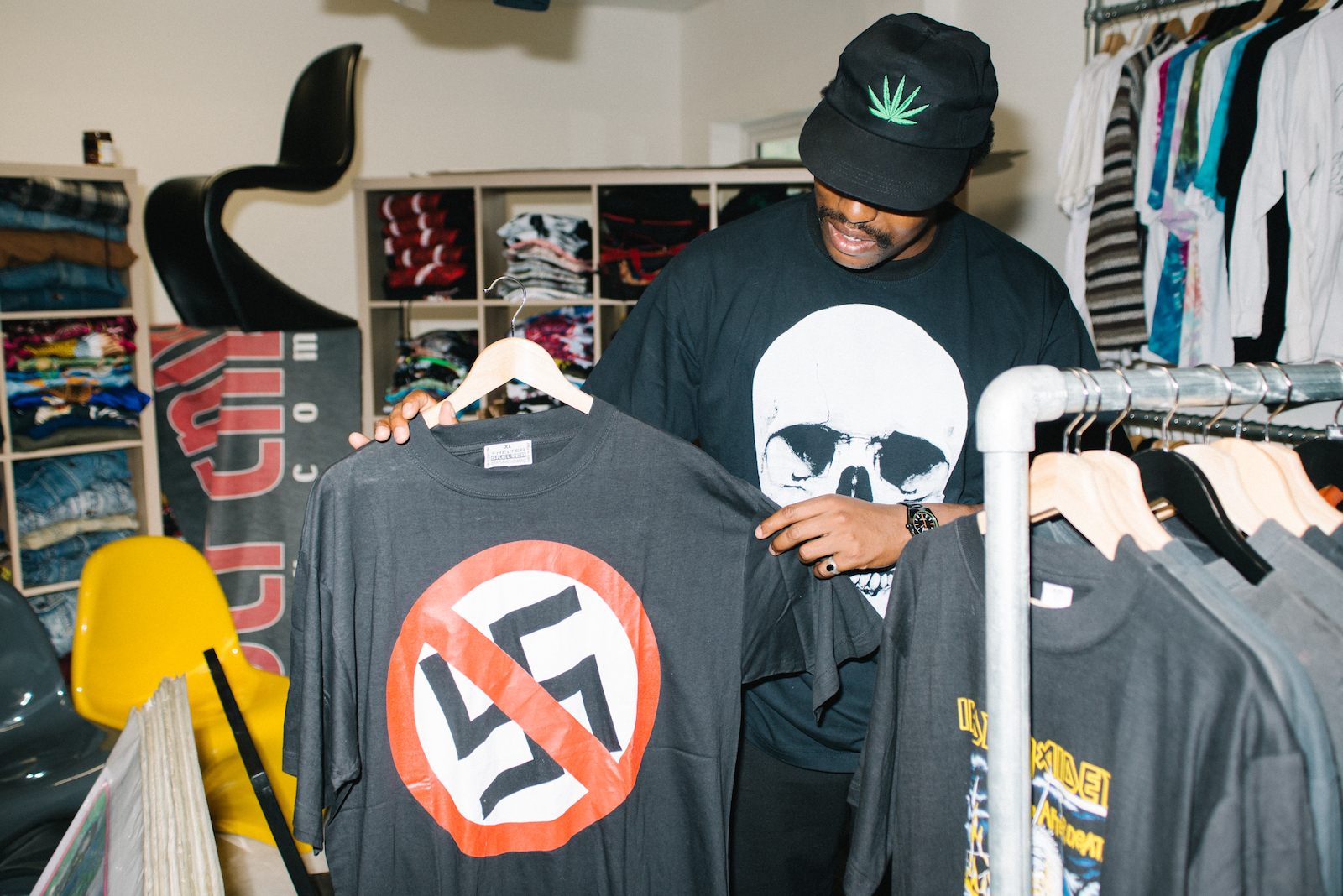 vintage t shirt anti nazi