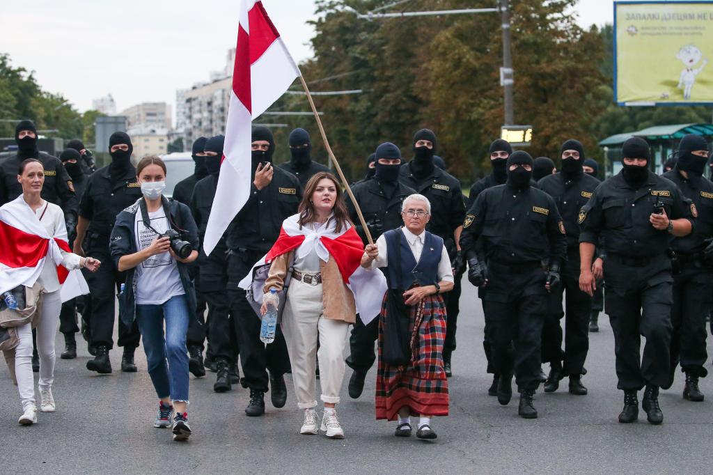 Belarus' 73-Year-Old Protest Icon Among Hundreds of Women Detained in Minsk