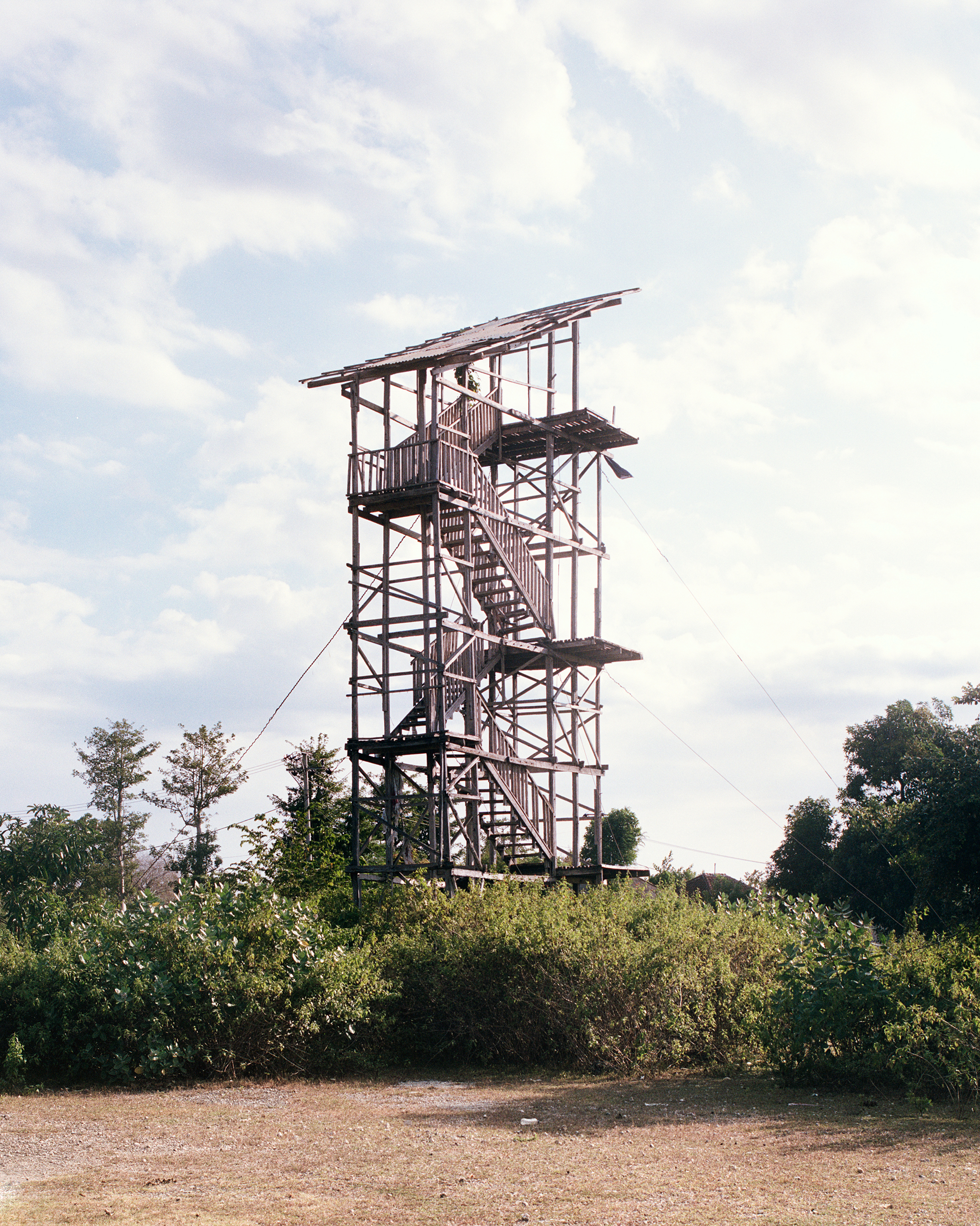 1565719560255-Earth-not-a-globe_VICE_002