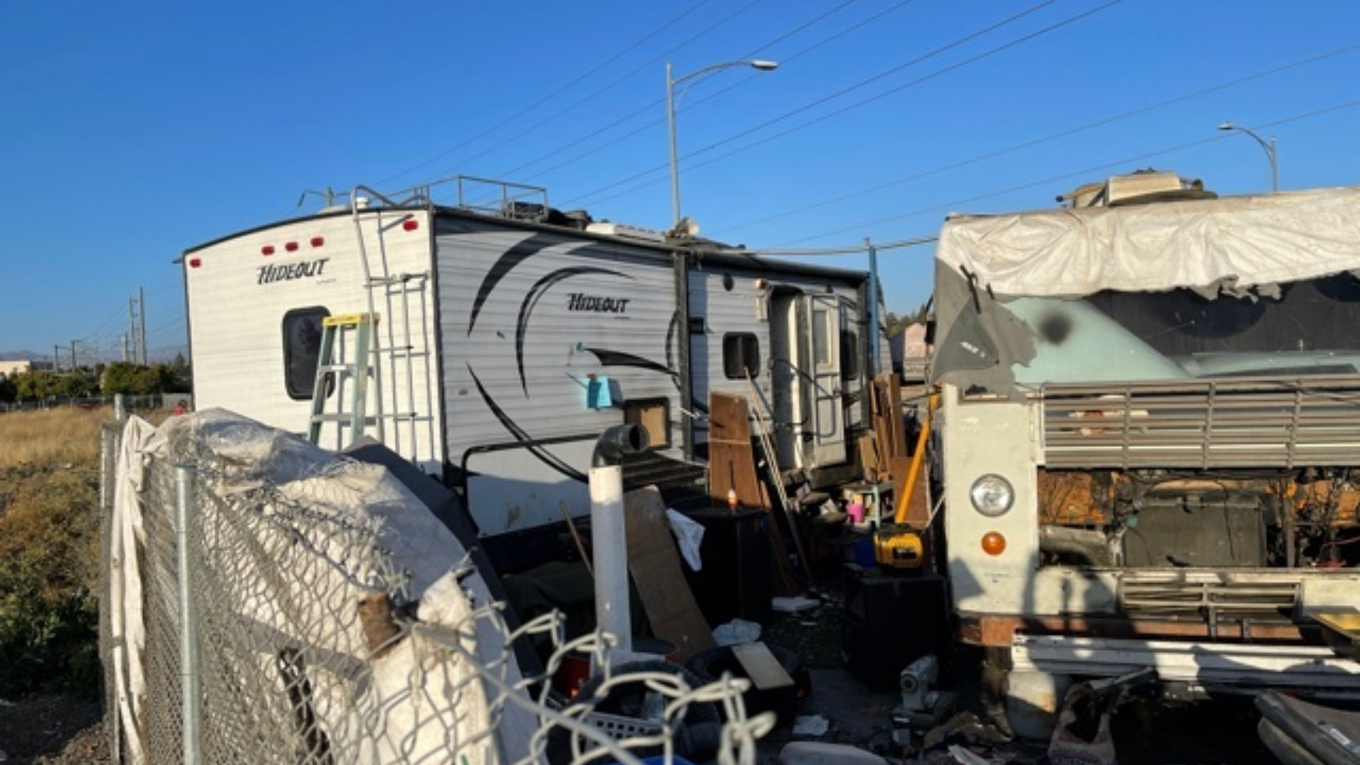 apple homeless 3.png