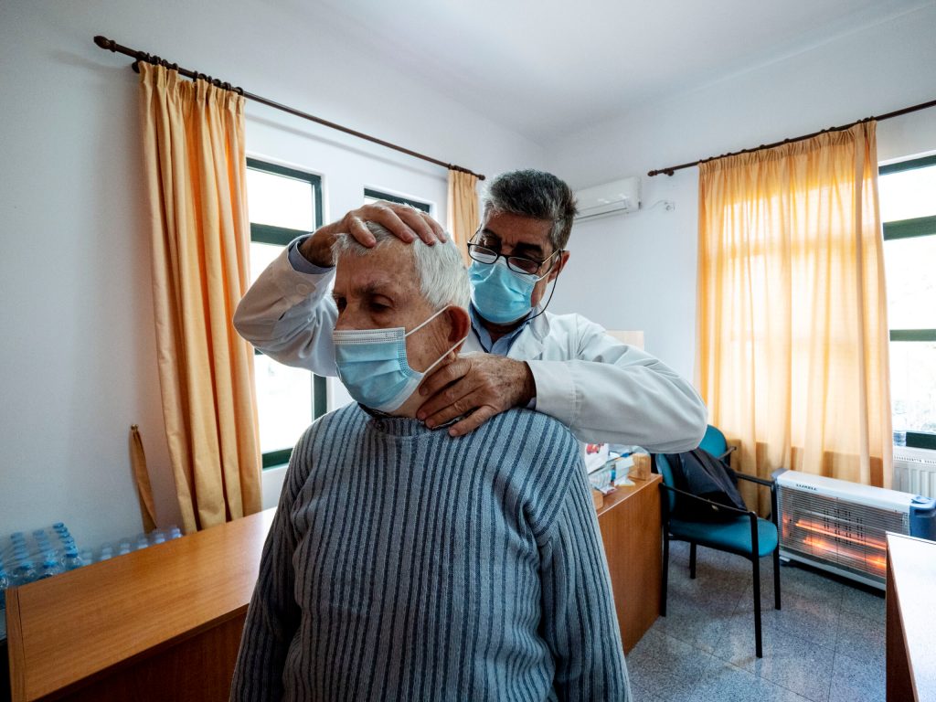 Αυτοί οι Γιατροί και Νοσηλευτές Δεν Ξέχασαν τους Πυρόπληκτους της Εύβοιας