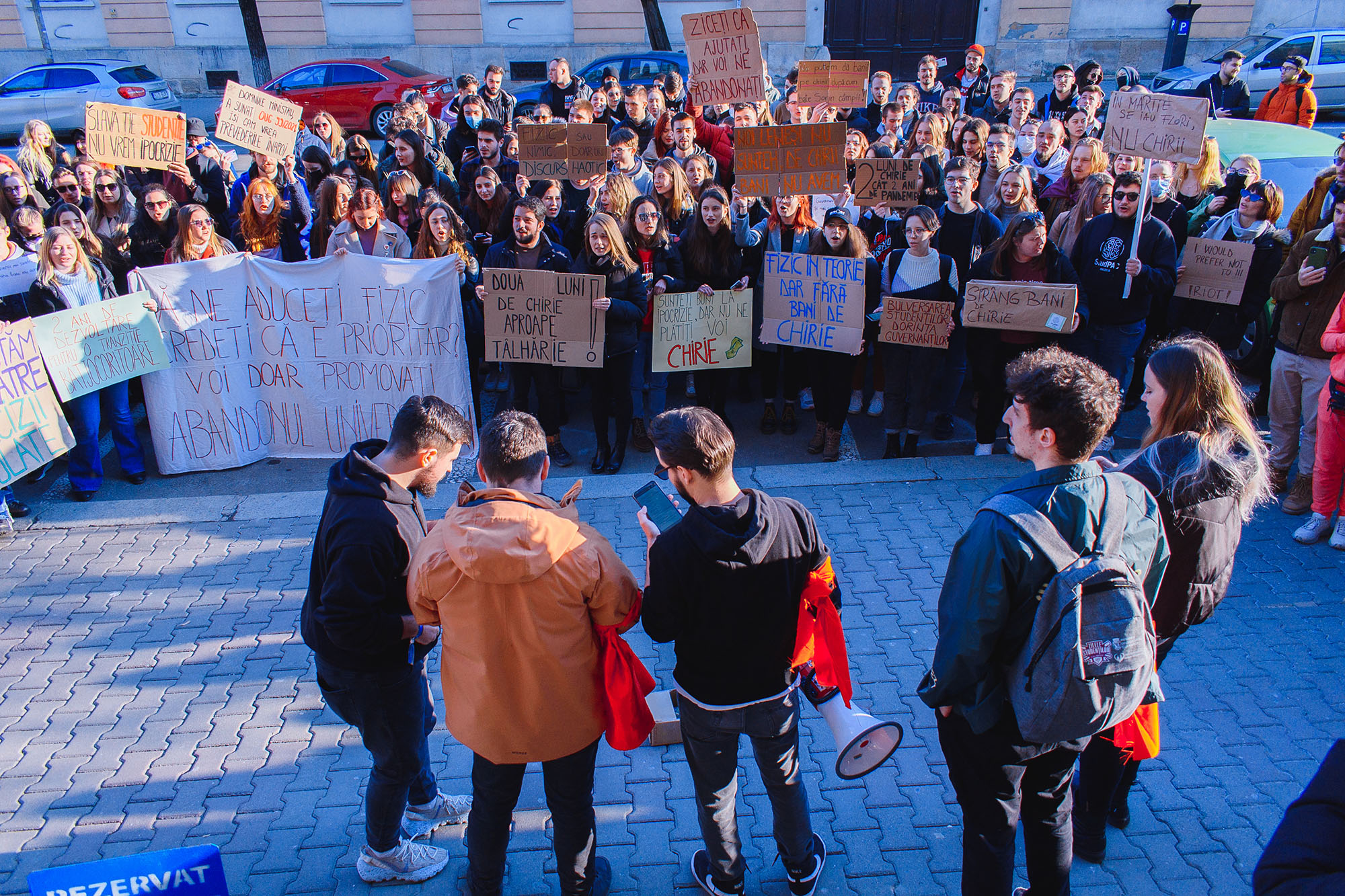 protest cluj studenti chirie, protest studenti cluj chirie invatamant online