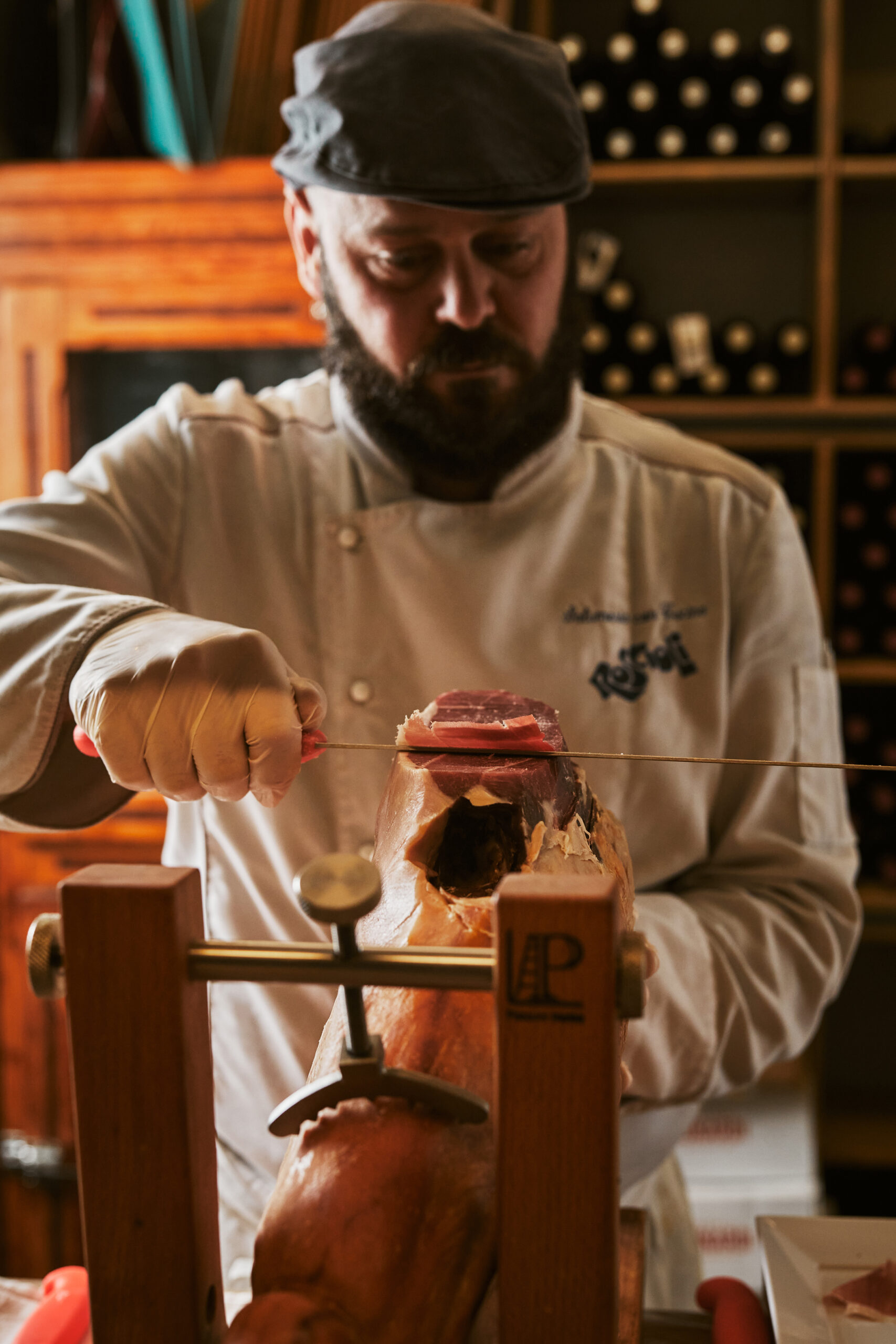 come tagliare il prosciutto crudo .jpg