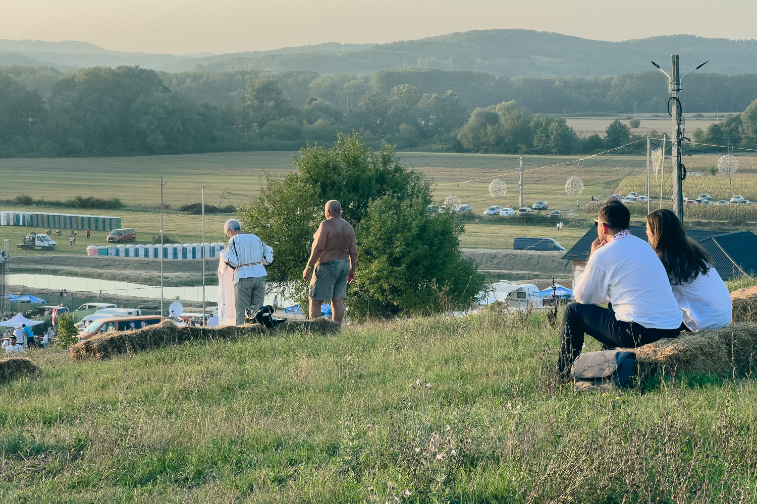 George Simion Ilinca Munteanu partidul AUR nunta Maciuca Valcea barbat deal