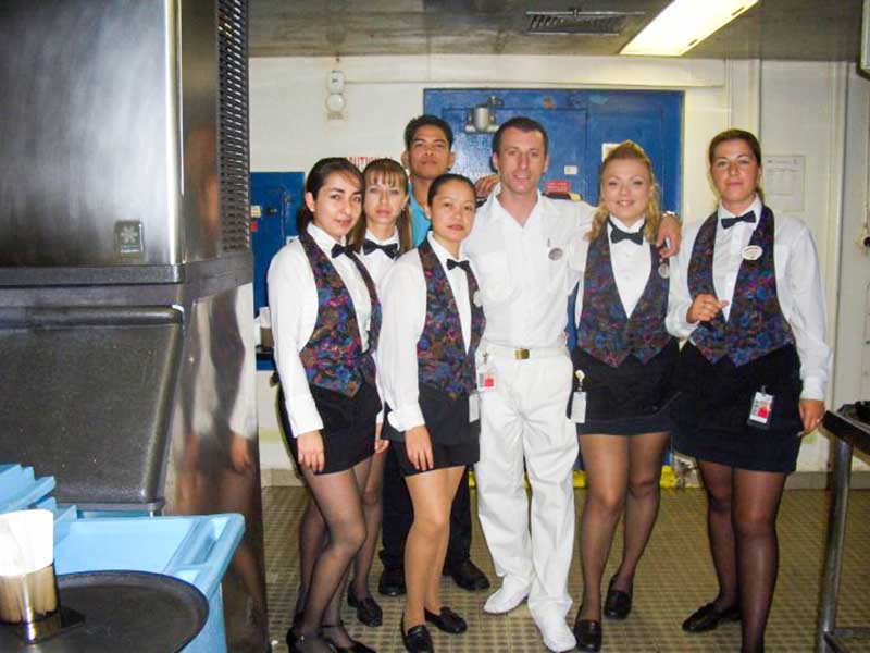 job vas croaziera romanca experienta