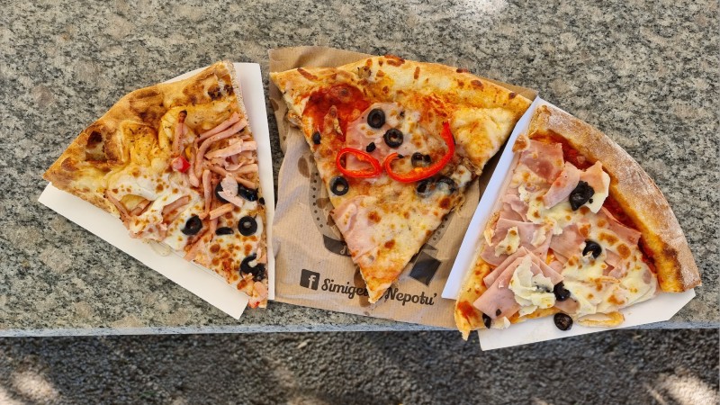 pizze simigerii bucuresti covrigarii mancare preturi trei pizza.jpg