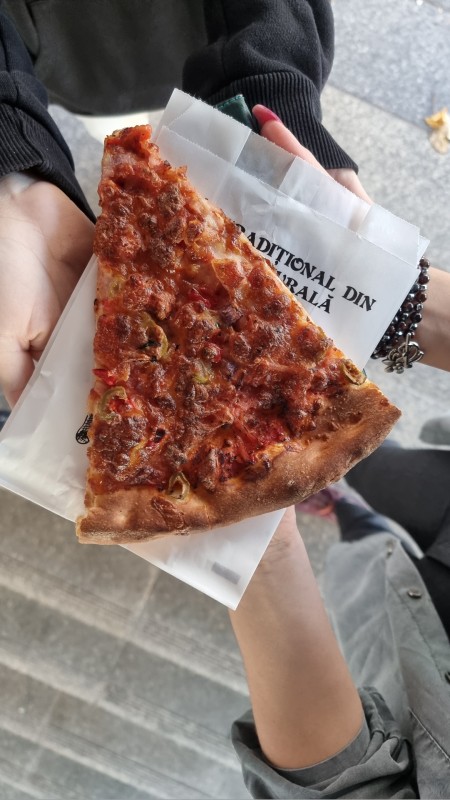 pizze simigerii bucuresti covrigarii mancare preturi megapan.jpg