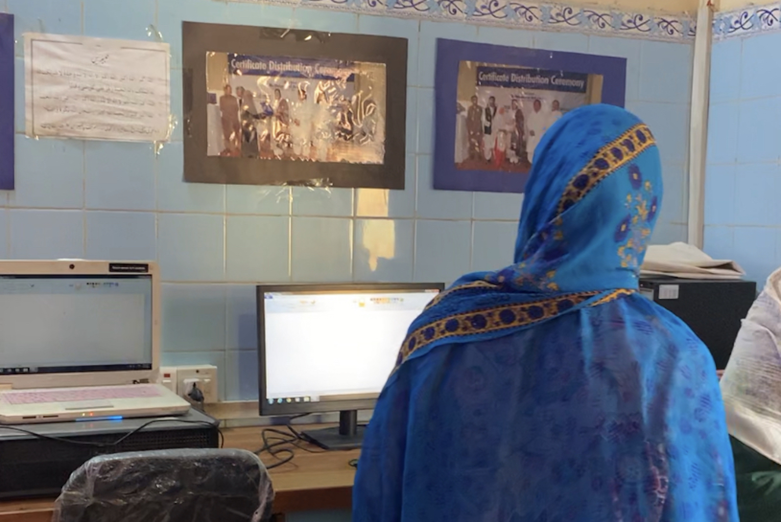 Afghan women in Pakistani prison