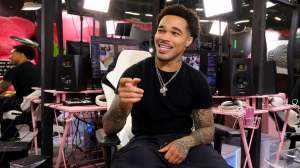 PlaqueBoyMax Answers One of The Internet's Biggest Questions: $500k or Dinner With Jay-Z?